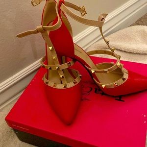 Torta Caliente Red heels